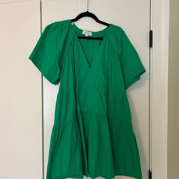 A.L.C. | Dresses | Alc Camilla Tiered Emerald Green Vneck Dress In A Size 8 | Poshmark A.L.C. | Dresses | Alc Camilla Tiered Emerald Green Vneck Dress In A Size 8 | Poshmark